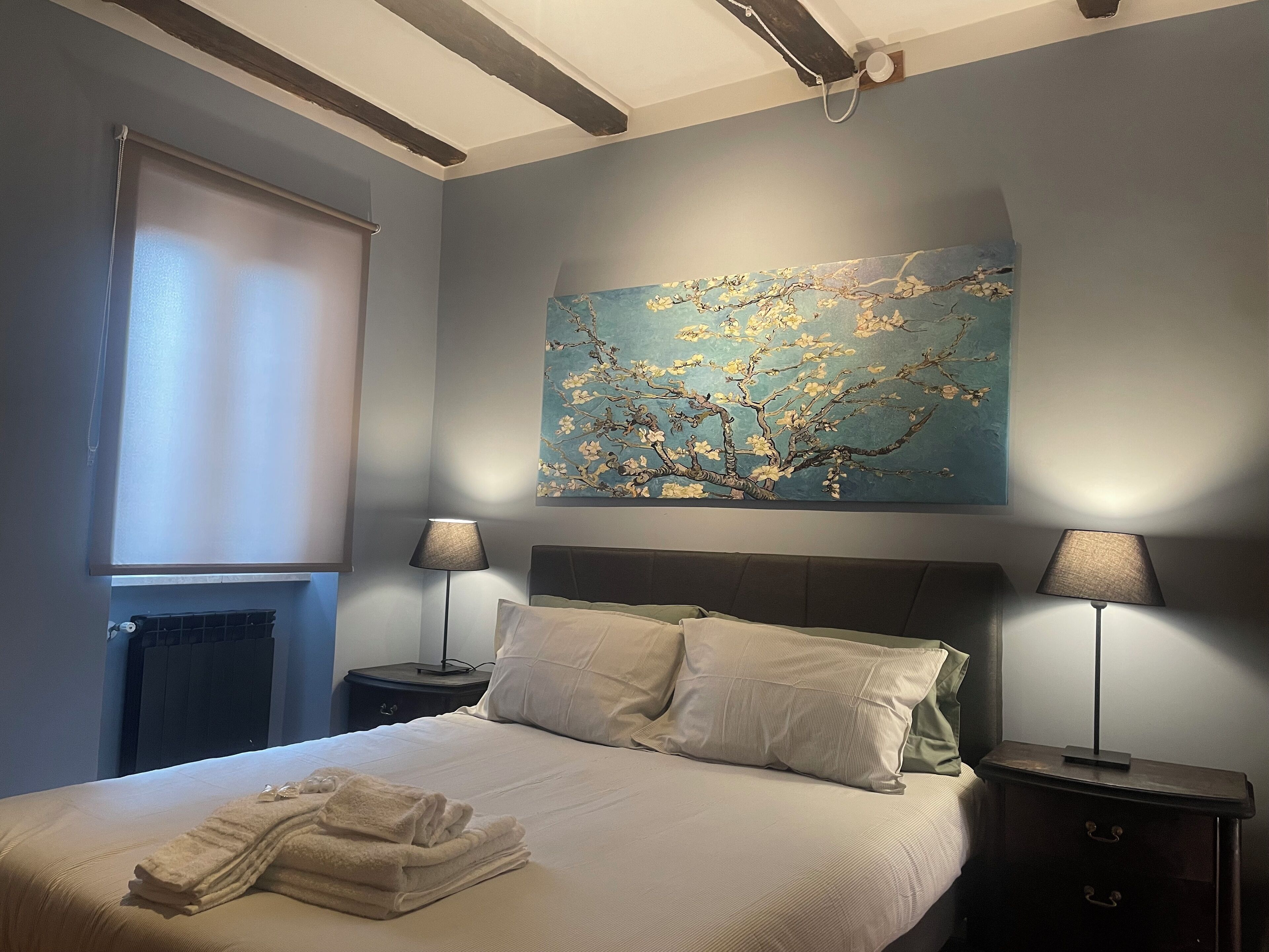 2 chambres, fer et planche à repasser, Wi-Fi, draps fournis