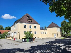 Exterior - To complete (Oberschleißheim)