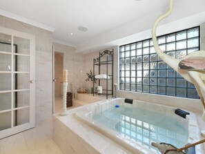 Spa - Beauty Between Lake & River (South Yunderup)