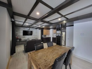 Dining - Spa & Nature, Waterfront | Le Chalet Le Shack (Sainte-Aurélie)