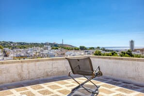 Property grounds - Holiday Home 'Ruggeri 1' with Private Terrace and Air Conditioning (Santa Maria di Leuca)
