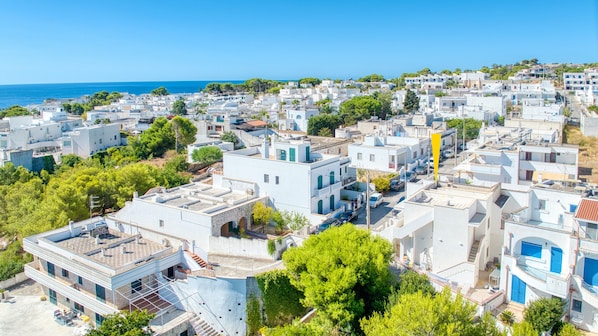 Exterior - Holiday Home 'Ruggeri 1' with Private Terrace and Air Conditioning (Santa Maria di Leuca)