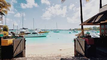 Apartment, 2 Bedrooms, Smoking, Balcony | Boating