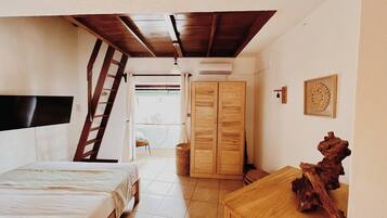 Apartment, 2 Bedrooms, Smoking, Balcony | 2 bedrooms