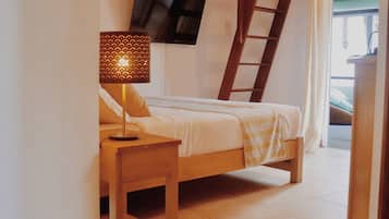 Apartment, 2 Bedrooms, Smoking, Balcony | 2 bedrooms