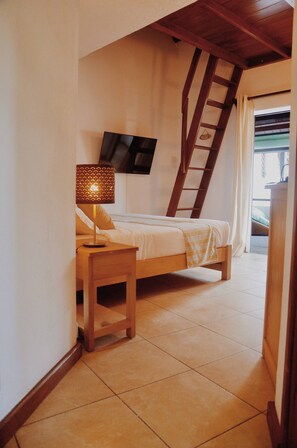 Apartment, 2 Bedrooms, Smoking, Balcony