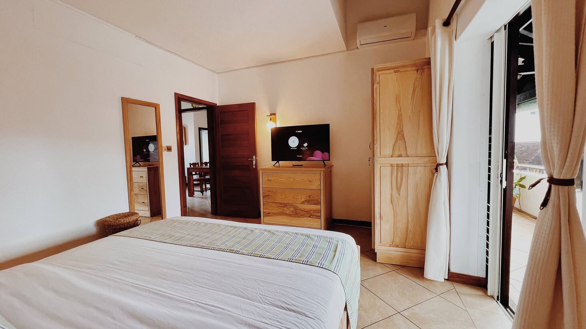 Apartment, 2 Bedrooms, Smoking, Balcony | 2 bedrooms