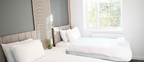Apartment | Iron/ironing board, free WiFi