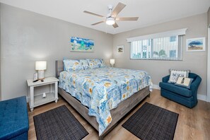 1 bedroom, desk, free WiFi, bed sheets - Waterfront Treasure Island Resort Heated Pool (Treasure Island)
