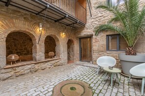 Terrace/patio - Apartment 'Àtic 1' with Private Terrace, Wi-Fi and Air Conditioning (Balaguer)