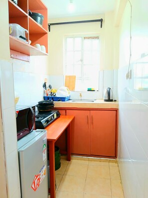 Microwave, stovetop