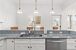 Fridge, microwave, oven, stovetop - Lively Up Yourself One (Ocean Isle Beach)