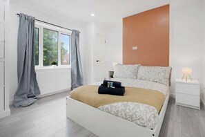 3 bedrooms, WiFi, bed sheets