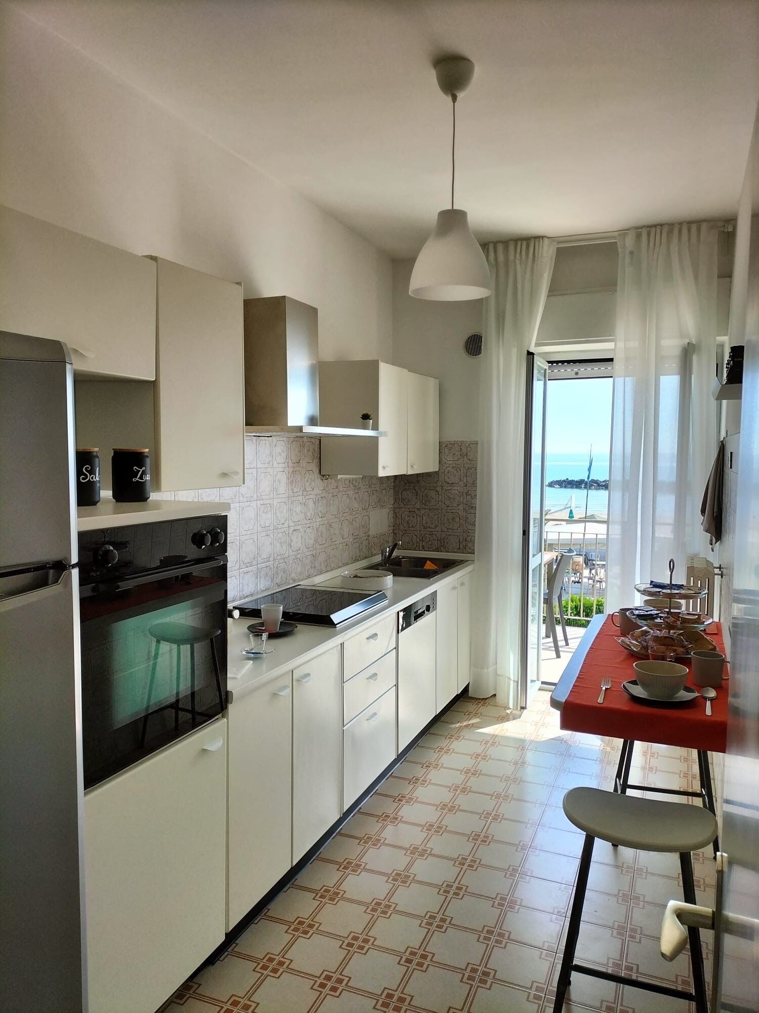 Oven, stovetop, dishwasher