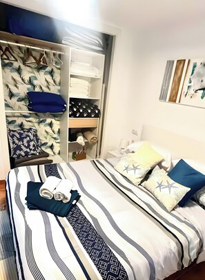 1 bedroom, iron/ironing board, WiFi, bed sheets