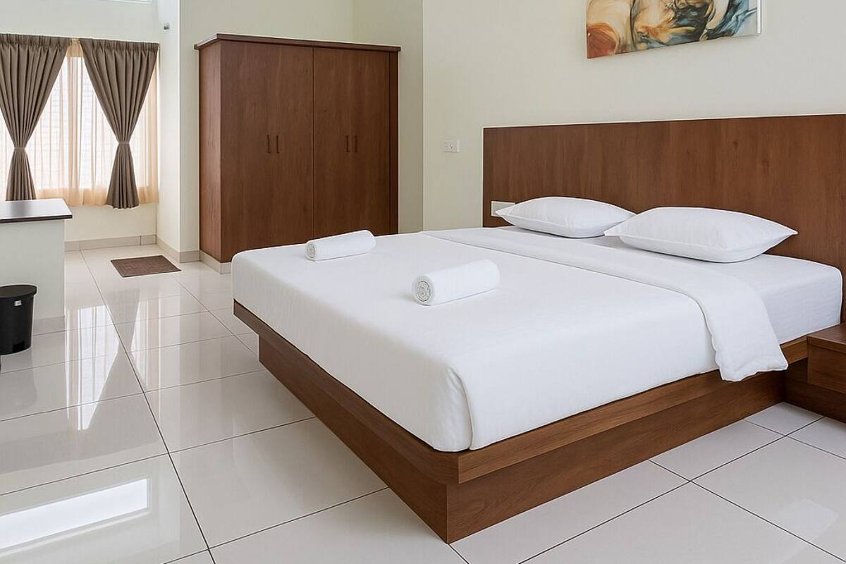 Standard Double Room | Egyptian cotton sheets, premium bedding, memory foam beds