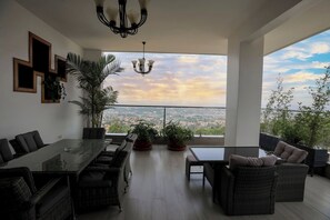 Penthouse, Balcony, City View | In-room safe, soundproofing, free WiFi, wheelchair access - The hideaway boutique Hotel (Kigali)