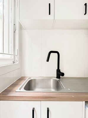 Interior - Sunday in Sevilla | 2BR • Sleeps 6 • CBD + Parking (Windsor)