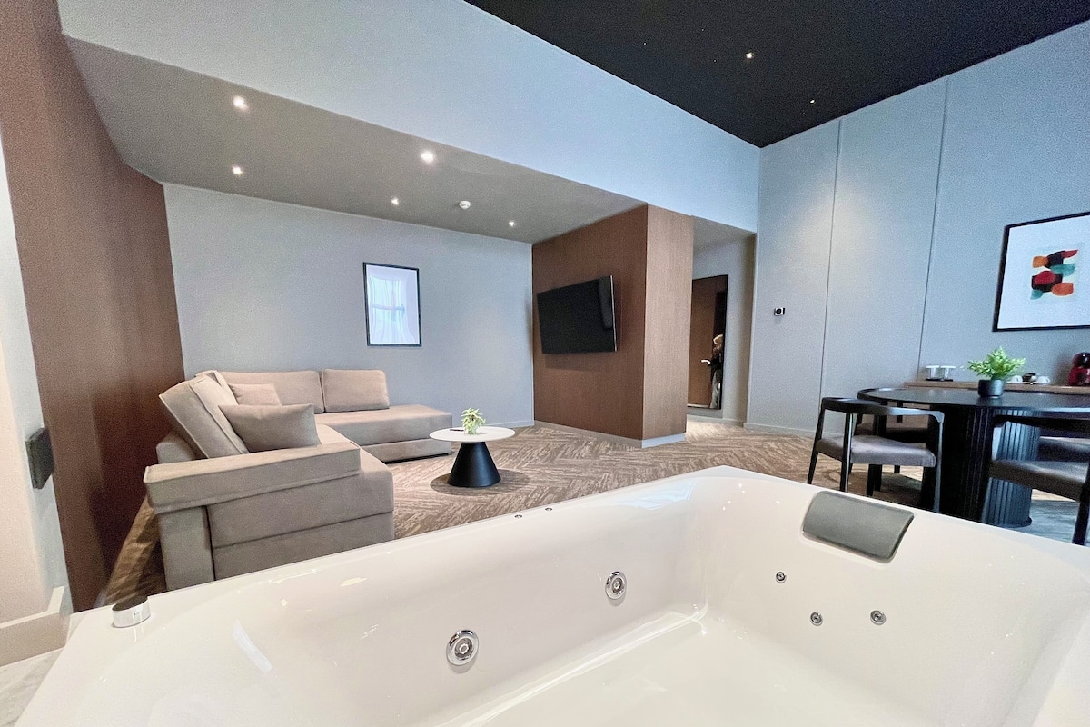 Deluxe Apartment, Balcony, City View | In-room safe, iron/ironing board, free WiFi