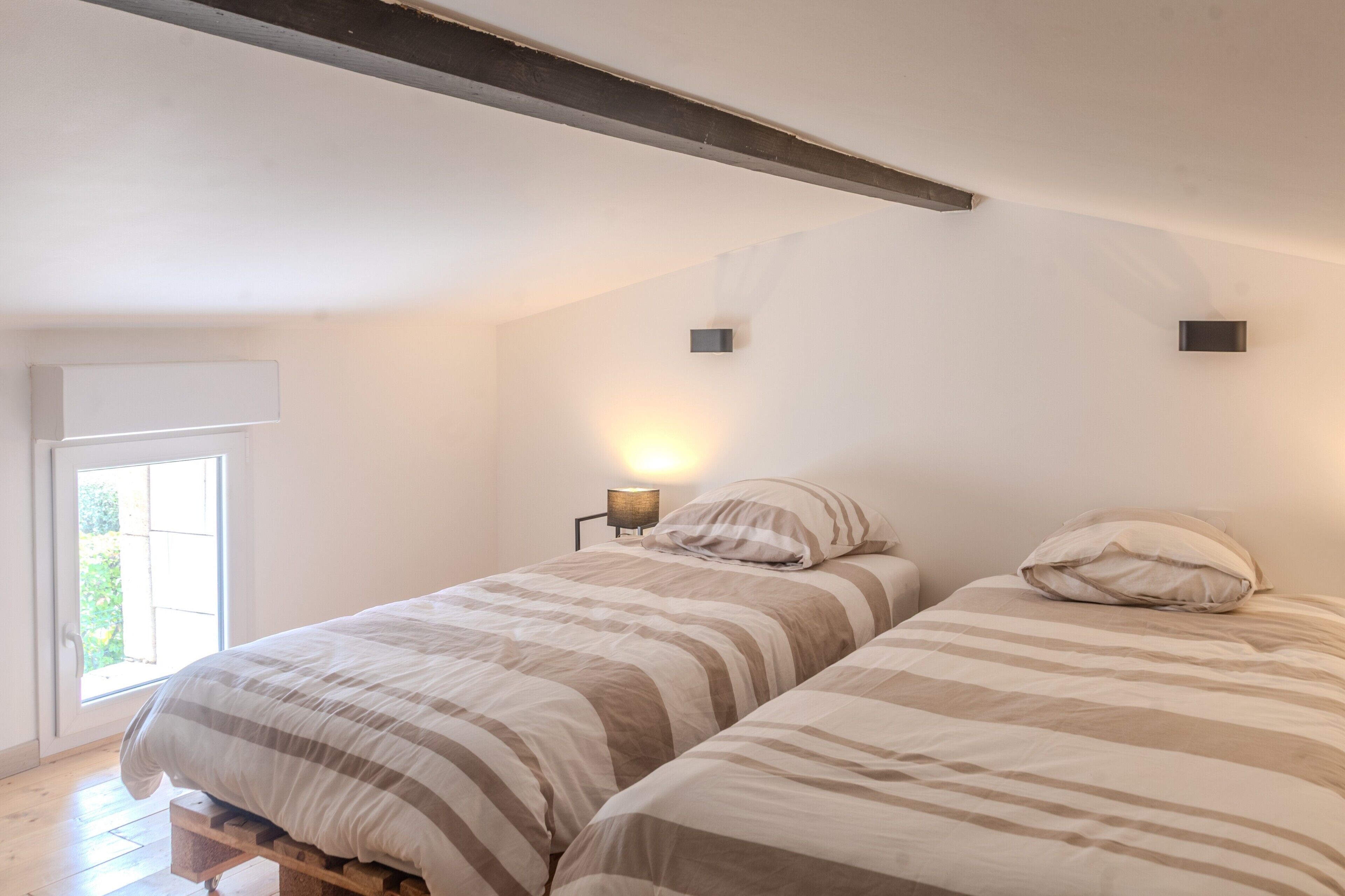 2 sovrum, strykjärn/strykbräda, wi-fi och sängkläder