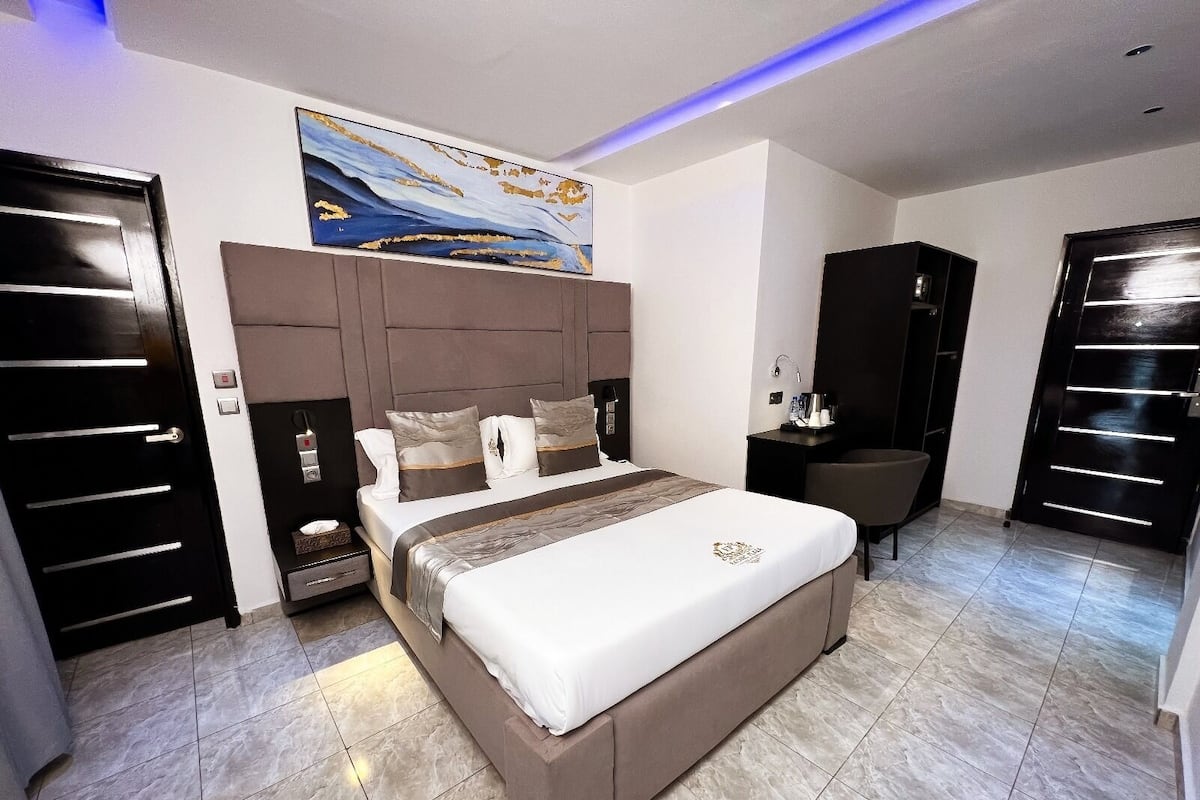 Deluxe Double Room, Balcony, City View