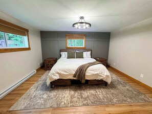 4 bedrooms, WiFi, bed sheets