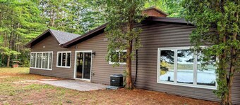 Moss Lake Lookout Waterfront Home on LDF Chain