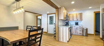 Moss Lake Lookout Waterfront Home on LDF Chain