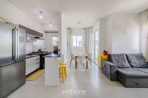 Basic Apartment | Living area