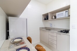 Basic Apartment | Private kitchen - Beautiful Studio in Floripa Eva0506 (Florianópolis)