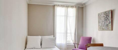 1 bedroom, iron/ironing board, travel crib, WiFi