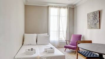 1 bedroom, iron/ironing board, travel crib, WiFi