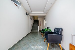 Basic Apartment | Interior