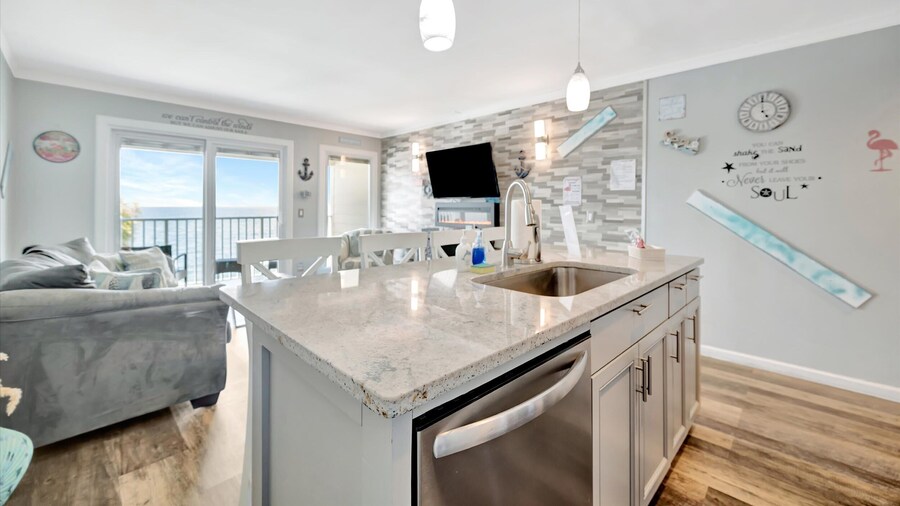 The Flamingo Balcony Waterview Heated Pool