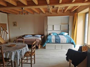 1 bedroom, WiFi, bed sheets