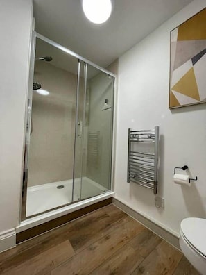 Douche, séchoir à cheveux