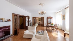 TV - Villa Il Masseto, Gaiole in Chianti, Siena and Chianti (Gaiole in Chianti)
