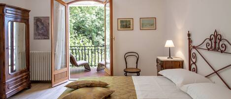 4 Schlafzimmer, Bügeleisen/Bügelbrett, Internetzugang, Bettwäsche