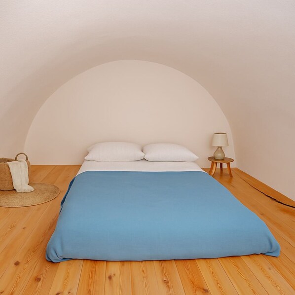 Studio | 1 bedroom, Internet