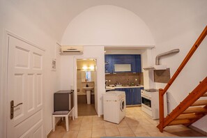 Studio | 1 bedroom, Internet