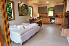 1 habitación, wifi y ropa de cama