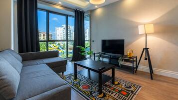Luksus-lejlighed - 1 queensize-seng med sovesofa - balkon - udsigt til pool | Strygejern/strygebræt, gratis Wi-Fi