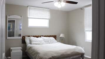 3 quartos, escrivaninha, Wi-Fi de cortesia, roupa de cama