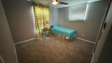 3 Schlafzimmer, kostenloses WLAN, Bettwäsche, Rollstuhlgeeignet