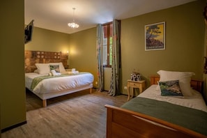 Triple Room, River View