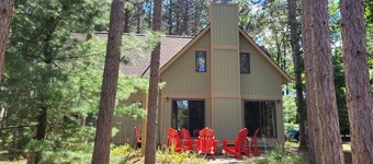 New!  Crystal Pines - Gorgeous Crystal Mountain Cabin Right at Crystal Mountain!