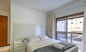 3 bedrooms - 3BR Apt w/ Balcony 240m From Sea Meia Praia Eio203 (Itapema)