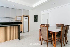 Dining - Beautiful Apart 5 Minutes From Jurere Beach Epc025 (Florianópolis)