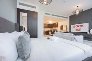 Iron/ironing board, WiFi, bed sheets