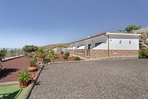 Property grounds - Vacation 'La Sabina De Manuel3' with Sea View, Private Terrace and Wi-Fi (San Miguel)